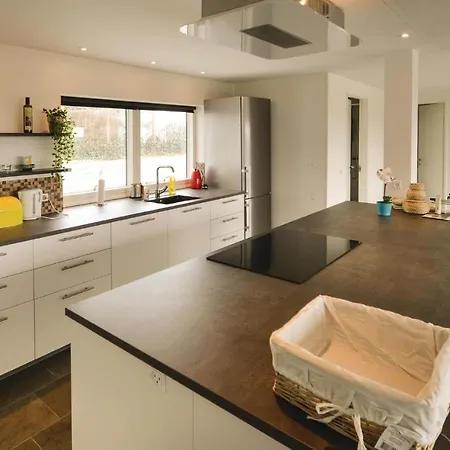 Vakantiehuis Four-bedroom Holiday In Ebeltoft